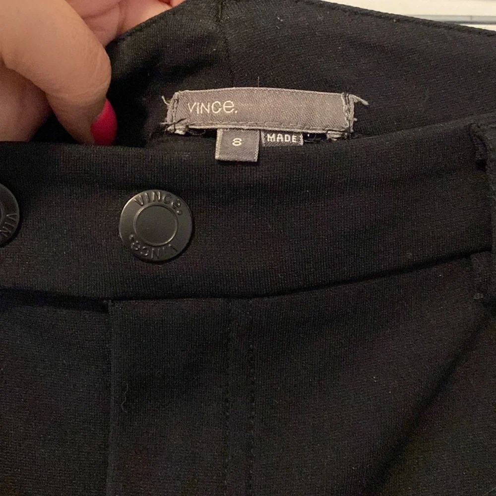 Vince fitted black stretch cargo pants size 8 - Picture 4 of 4